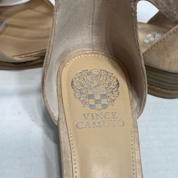 Vince Camuto || woman’s Suede Two-Piece Sandals - Rejjie Size 9 . Color Natural - Picture 10 of 11
